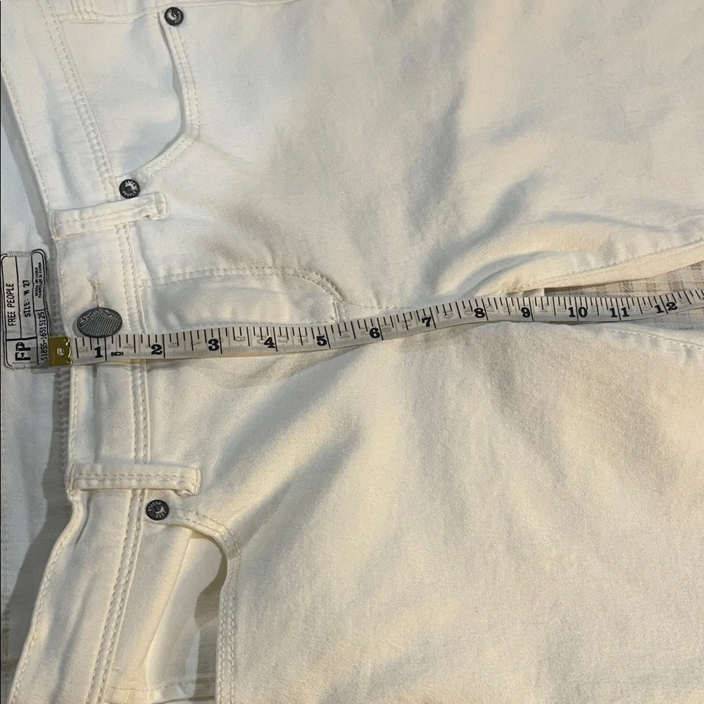 Free People Summer Ready Beachy Bodycon HOT Vacation White Stretch Jean size 27